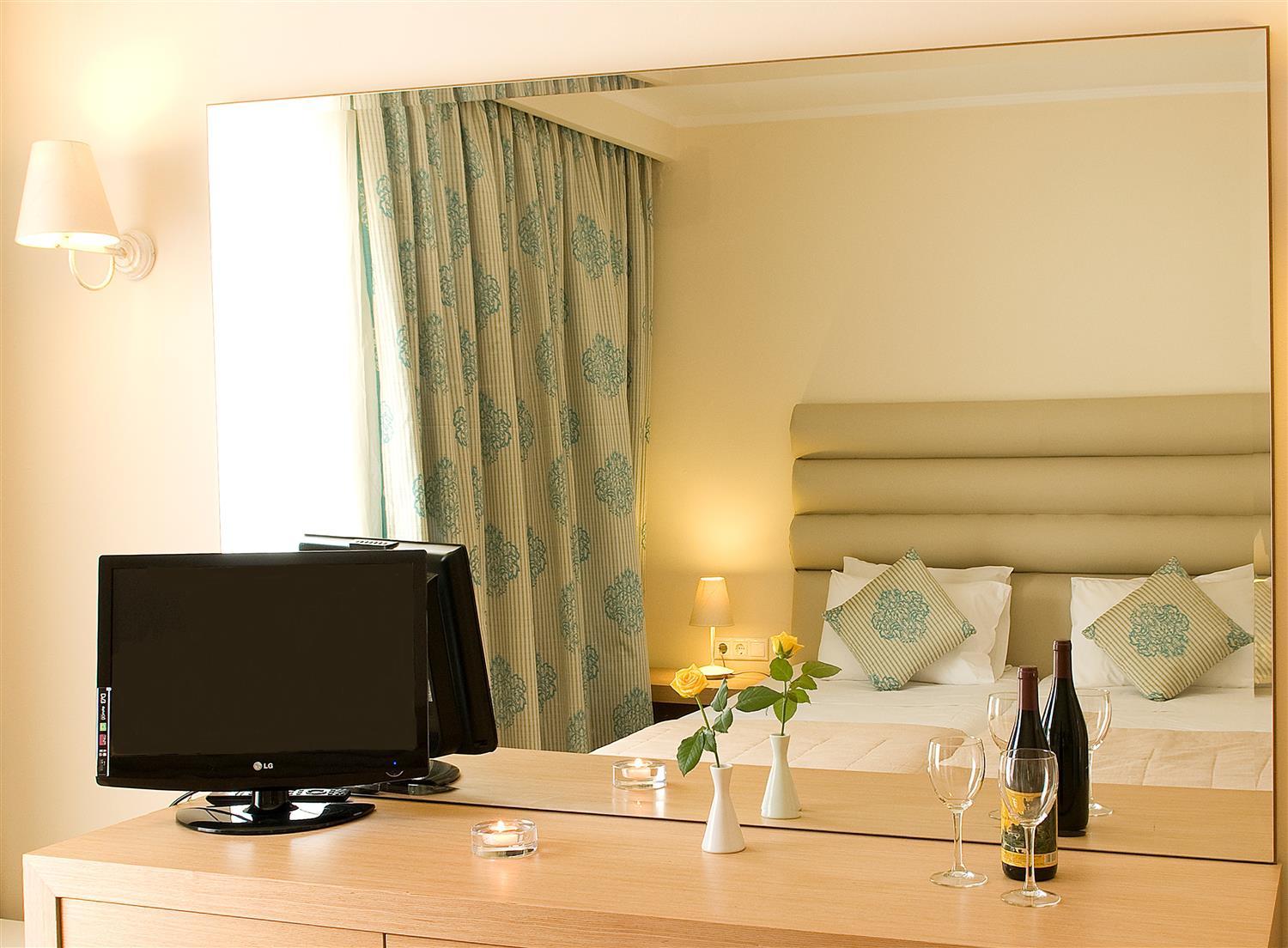 Galaxy Beach Resort BW Premier Collection لاغاناس المظهر الخارجي الصورة